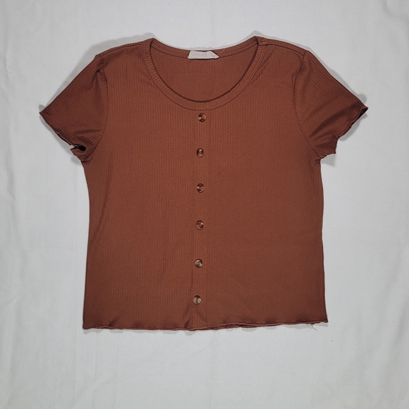Short-Sleeve Ribbed Cropped Shirt w/ Buttons - Picture 1 of 3
